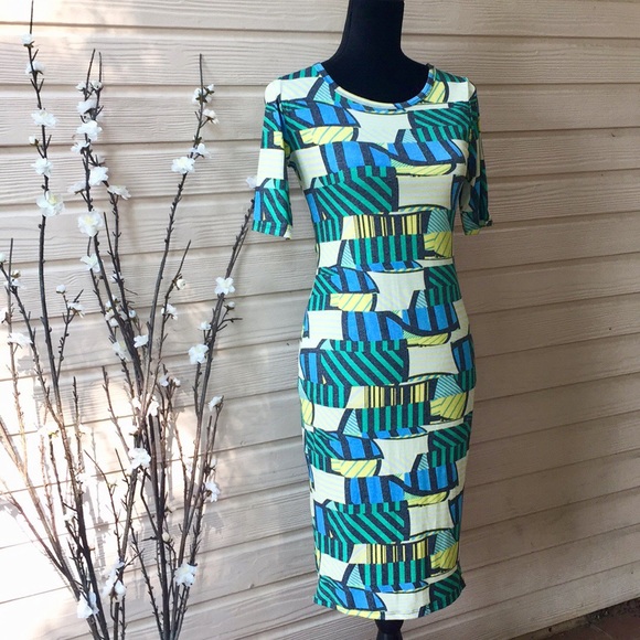 LuLaRoe Dresses & Skirts - A Sweet LuLaRoe T-Shirt Dress